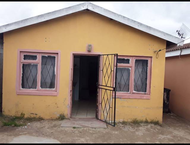 2 BEDROOM HOUSE FOR SALE IN WALLACEDENE
